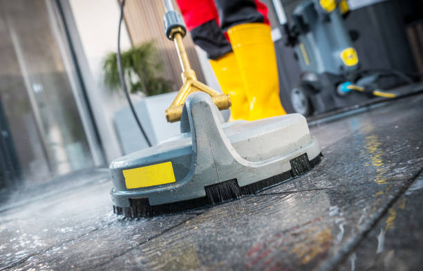 Best Commercial Pressure Washing  in Mary Esther, FL