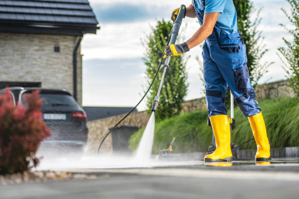 Why Choose Our Certified Pressure Washing Experts for Your Project Needs in Mary Esther, FL?